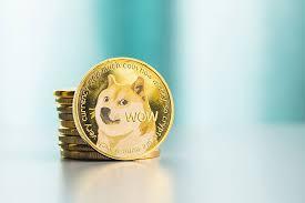 Will Dogecoin's Price Slide Persist? Analyst Shares Realistic and Bullish Year-End Predictions